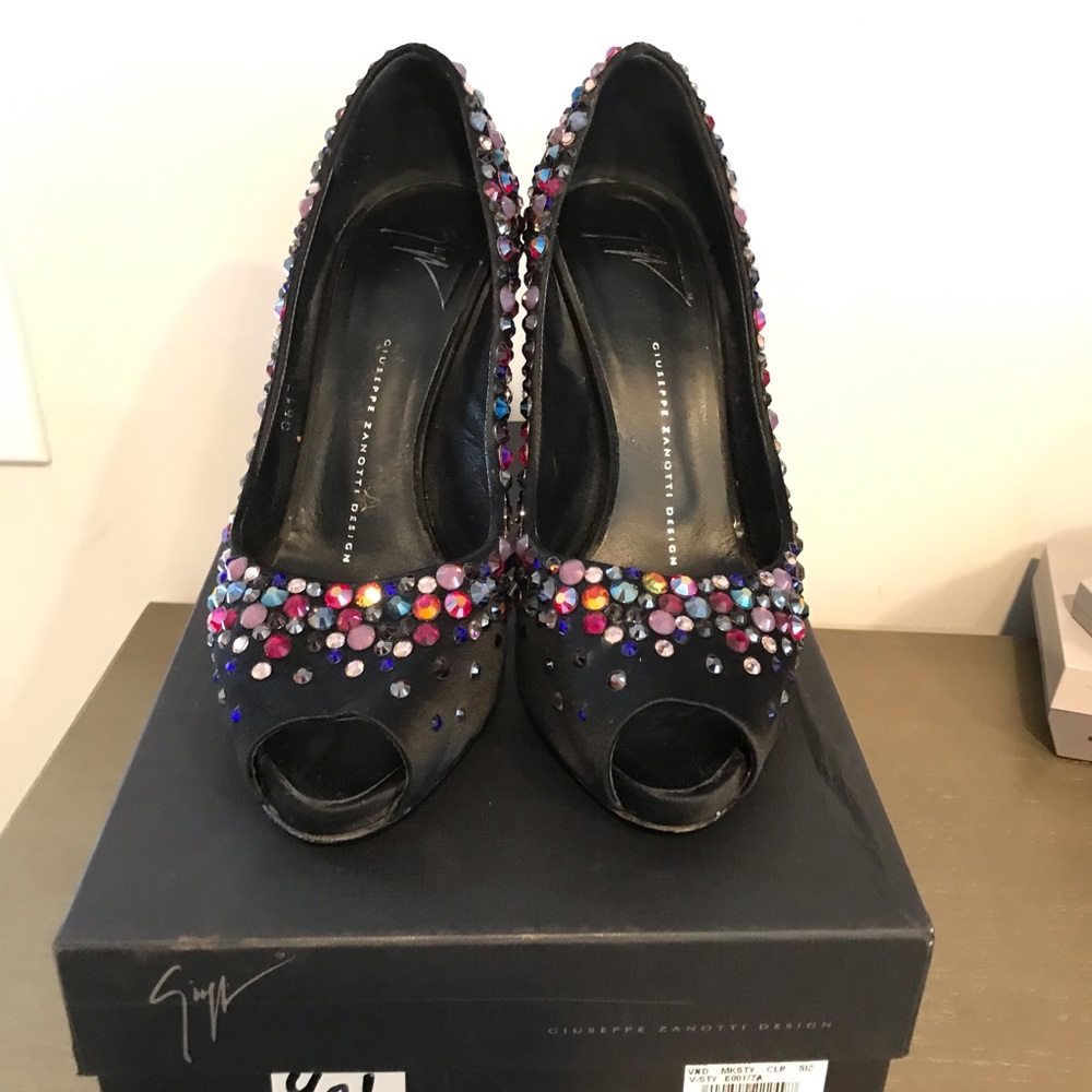 High heel Shoes with studs